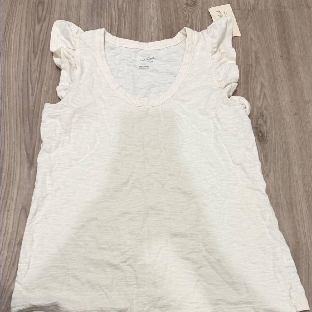 Universal Thread Cream Ruffle Sleeve Tee